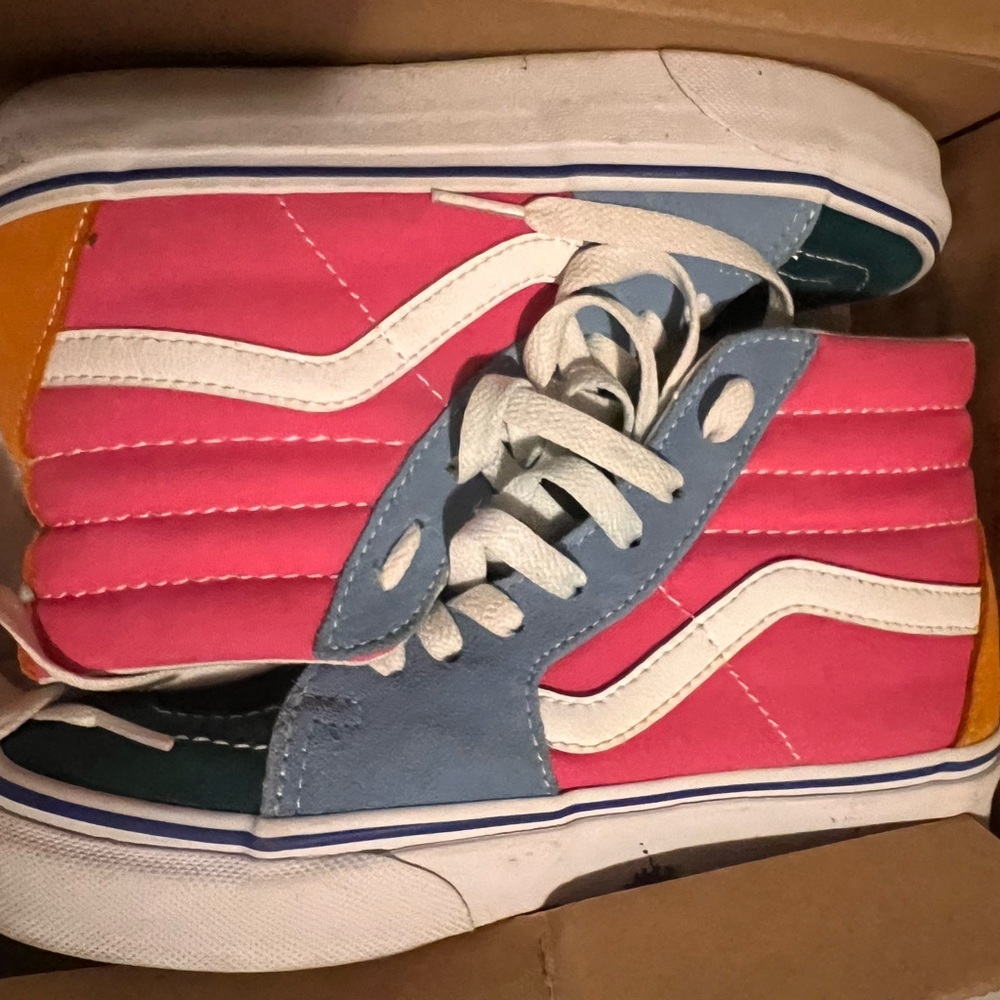 Wow womens 5.5 multi colored vans in excellent condition
